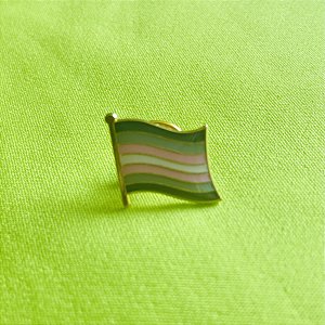 PIN DEMI GIRL