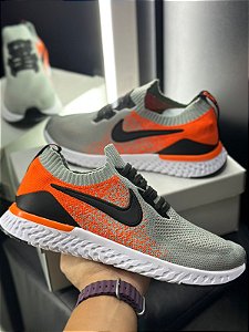 Tênis Nike React Laranja