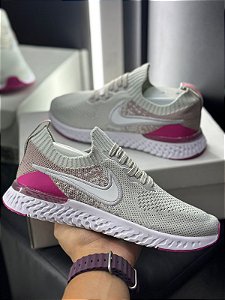 Tênis Nike React Cinza / Rosa
