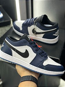 Tênis Nike Air Jordan 1 Low Branco/ Azul Marinho