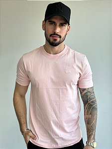 Camiseta New Era Basic Rosa
