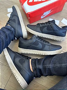 DUNK LOW SB PRETO/ BEGE