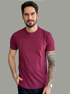 Camiseta Acostamento Casual Square Bordô
