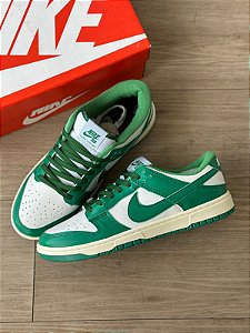 DUNK LOW SB VERDE BANDEIRA