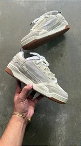 ADI 2000 x DIME CINZA