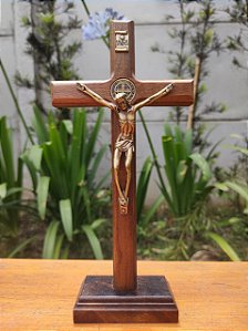Crucifixo de Madeira - (Para parede ou mesa) 22 cm