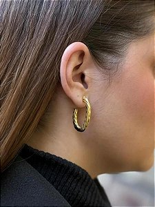 ARGOLA ´U` TEXTURIZADA | BANHADO A OURO