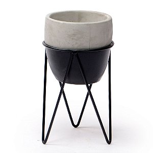 Vaso De Concreto Preto Com Base De Ferro