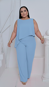 Macacão Feminino Plus Size com Sobreposto Azul Claro