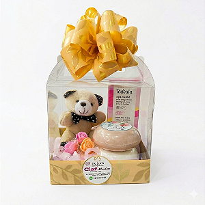 Cesta Presente 02 Sabonetes natura 01 Creme Hidratante para as mãos 01 Ursinho chaveiro Caixa