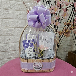 Cesta Presente 59 C/ 02 Sabonetes Barra Natura 01 Hidratante P/ Mãos Todo Dia Natura Mães