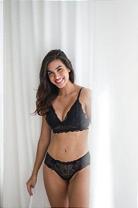 7032 CONJUNTO DE RENDA SEM BOJO PRETA