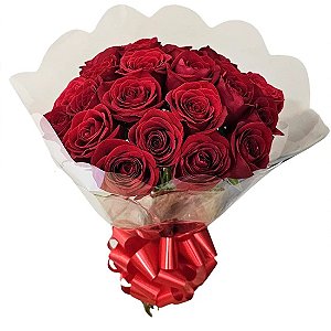 121 - Buquê de 16 rosas vermelhas