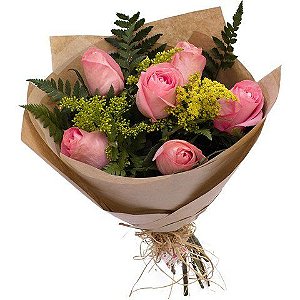 009 - Buquê com 6 rosas rosadas