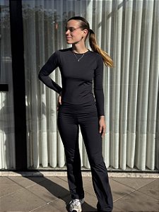 blusa de poliamida manda longa