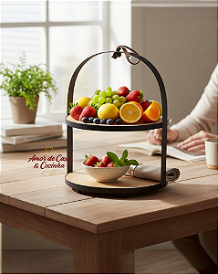 SUPORTE MULTIUSO PARA DOCES E SALGADOS DE BAMBU COM MOLDURA DE METAL