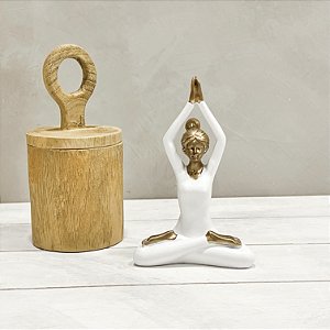 ESTATUETA DECORATIVA MULHER FAZENDO YOGA