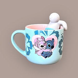 CANECA COM INFUSOR CHÁ STITCH NAMORADOS 350ML