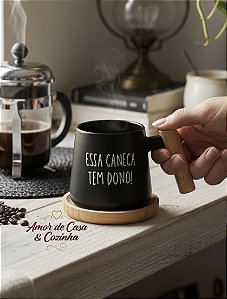 CANECA COM ALÇA DE BAMBU PRETA
