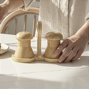 KIT SALEIRO E PIMENTEIRO COM SUPORTE DE BAMBU 3 PEÇAS