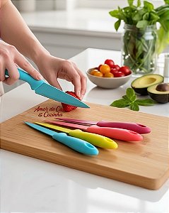 KIT 4 FACAS COLORIDAS AÇO INOX CABO ERGONÔMICO