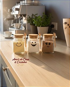 KIT SORRISO 3 POTES QUADRADO DE VIDRO COM COLHER DE BAMBU 310ML