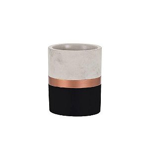 VASO PRETO E COBRE EM CIMENTO P