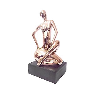 ESTATUETA ROSE MÉDIA MULHER EXERCITANDO