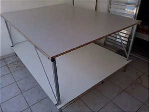 Estrutura para Corte, Costura e Enfesto de Tecidos