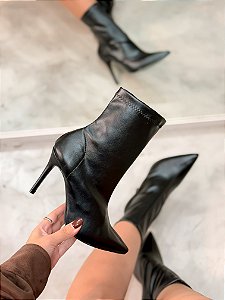 Bota Feminina Giulia Preta Salto fino