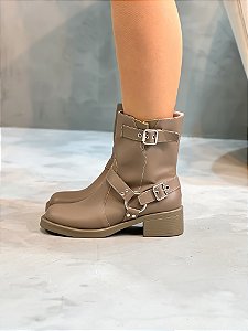 Coturno Feminino Biker Emili Marrom claro