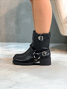 Coturno Feminino Biker Emili Preto Destroyed