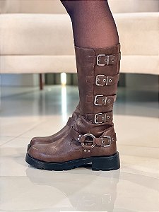 Bota Feminina Suelen Cano médio Marrom