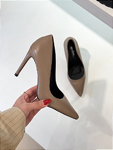 Scarpin Feminino Carina Cinza em Couro legítimo