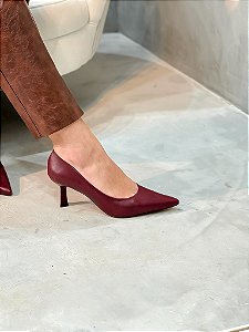 Scarpin Feminino Margot Vinho em couro legítimo