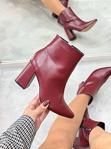 Bota Feminina Nanda Vinho
