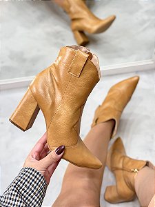Bota Feminina Sabrina Wersten Palha Destroyed
