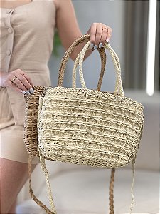 Bolsa Florida em Palha