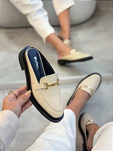 PRÉ VENDA - Mule Feminino Gabi Off-White em Couro legítimo