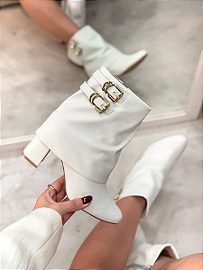 Bota Feminina Clara Capa Off-white