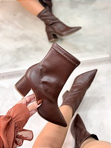 Bota Feminina Carina Strech Marrom