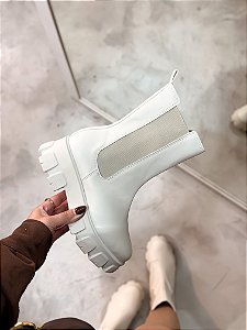 Coturno feminino Chelsea Laura Off-white