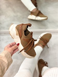 Tênis Feminino Lola Marrom em Meia