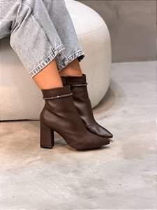 Bota Feminina Namur Marrom