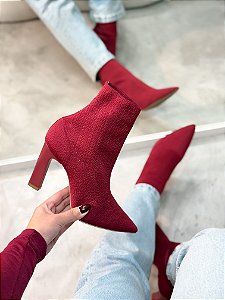 Bota Feminina Ivy Vinho em Meia