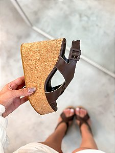 Sandália Anabela Feminina Martina Marrom