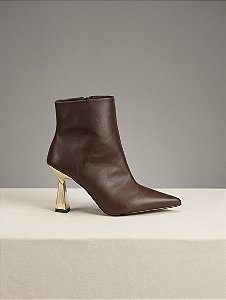 Bota Feminina Samanta Marrom com Salto dourado