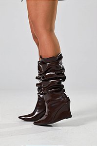 Bota Feminina Evelin Slouch Marrom