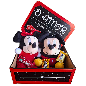 Caixa Com Mickey E Minnie + Chocolates