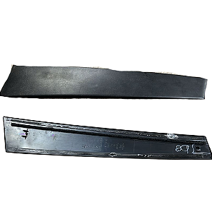 757550A030 Moldura Coluna Porta Diant Dir Toyota 2022>>2025